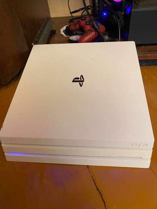 Playstation 4 pro 1 tb