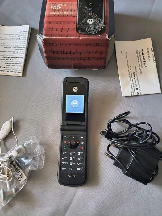 Motorola w270 full box ( decodat, nou)