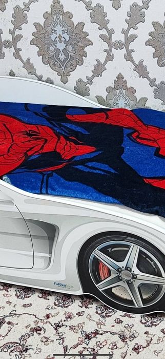 Кровать машина детская