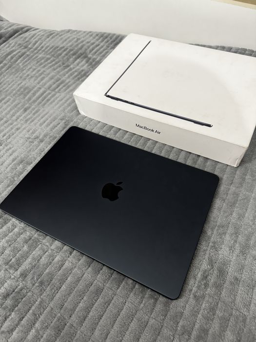 Продается Macbook Air 15’ M3 256 gb