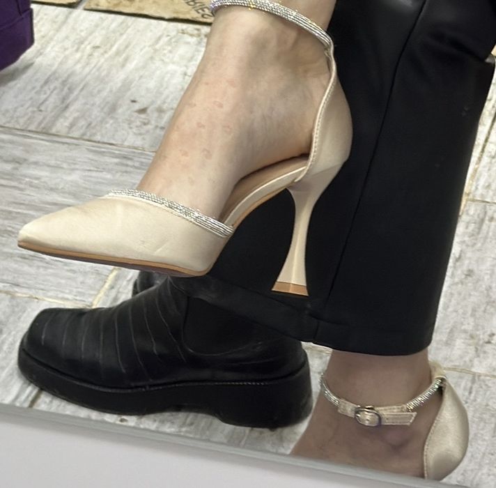 Туфли, размер 38-38,5, устрйчивый каблук