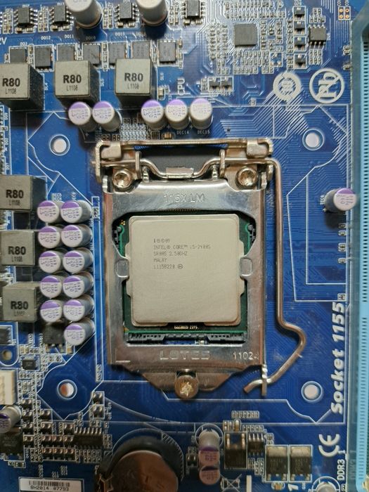 Kit placa de baza Gigabite H61M-D2-B3