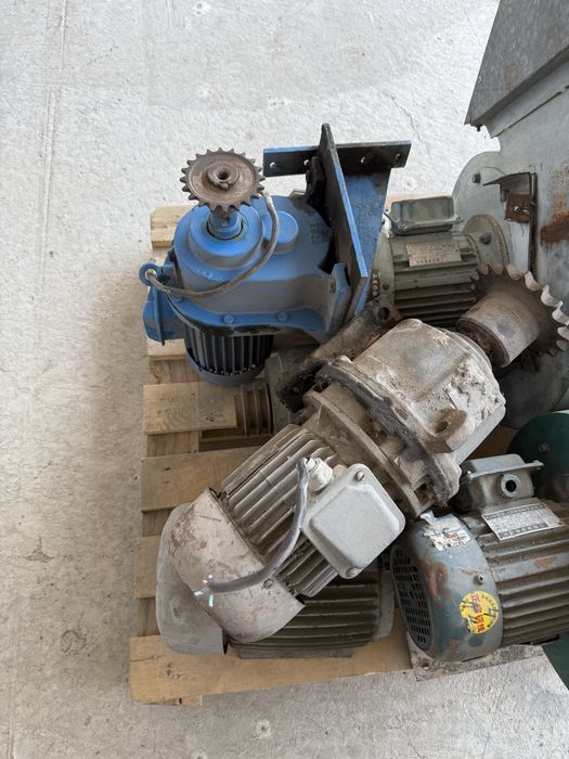 Пролам электор двигателя.