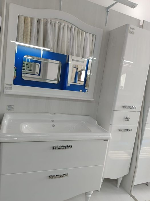 Продам мебель в ванную комнату