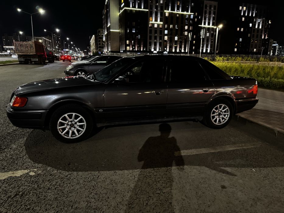 Продам ауди с4 100