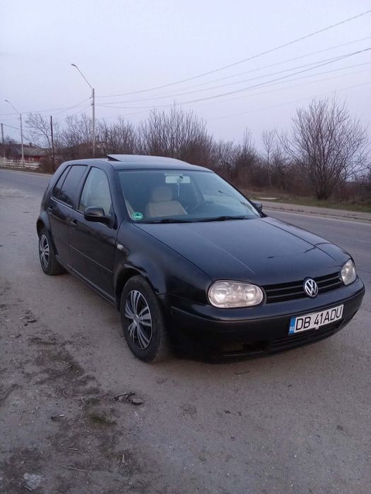Golf 4 1.6 SR urgent
