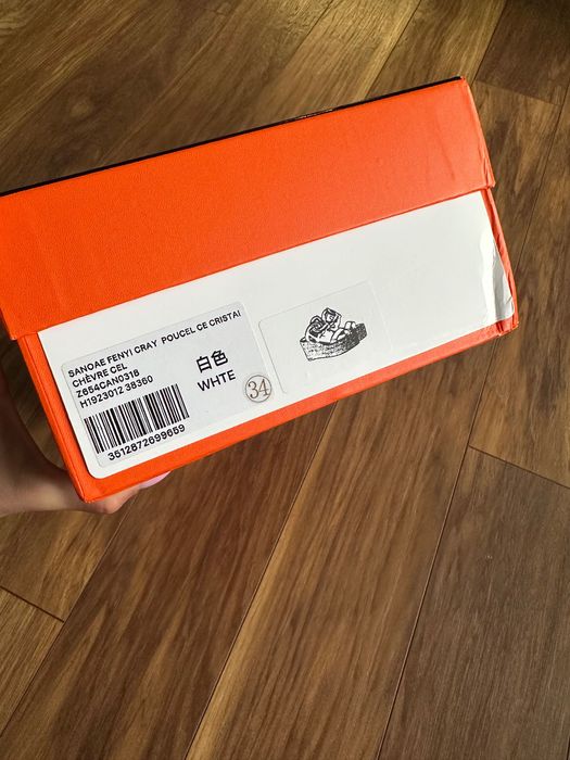 Сандали на платформа hermes
