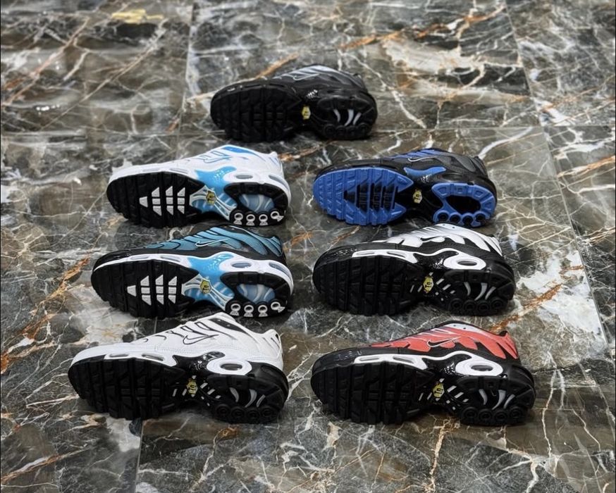 Adidasi nike tn air max plus