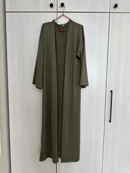 Платье один раз одевала состояние идеальный