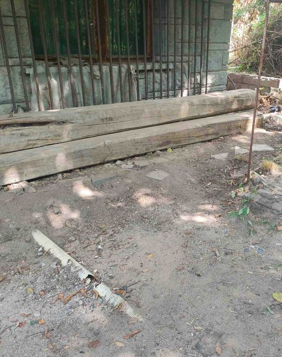 Продавам дървени греди и талпи