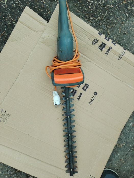 Vând Forfeca de tuns gard viu