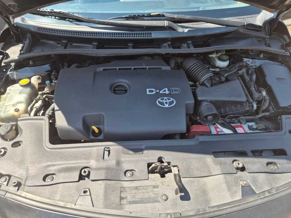 Vand Toyota Corolla, diesel 2 l, an 2007