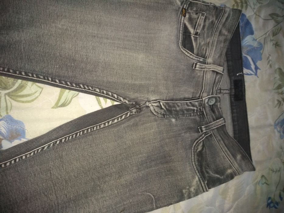 З чифта дамски дънки