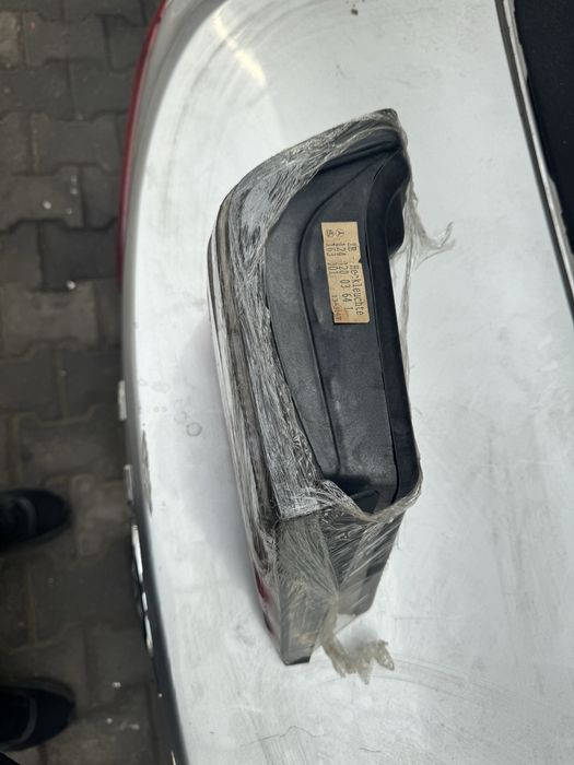 Фонарь задний левый мерседес 124