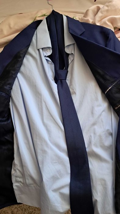 Продается костюм