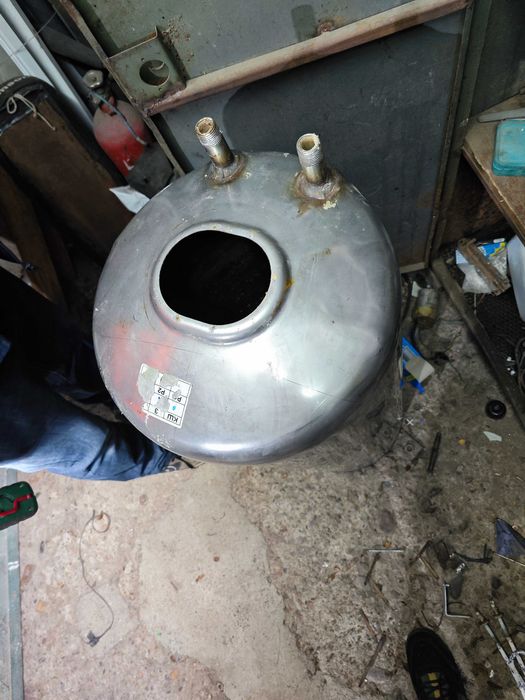 80 литров - Водосъдържател от Неръждавейка.