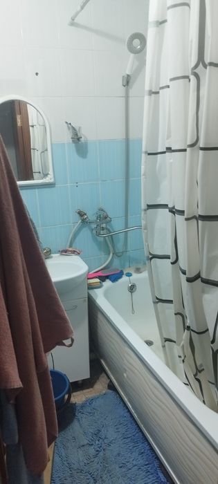 Продам квартиру трёхкомнатную