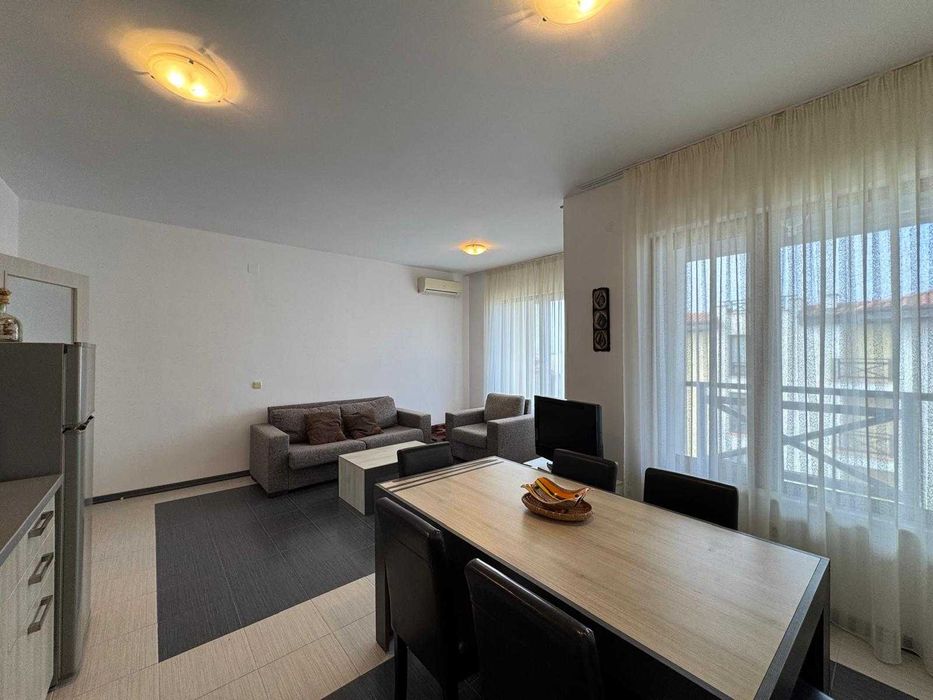 Продава се Тристаен апартамент в Черноморец - 85 кв.м за 780 €/кв.м - Снимка #1