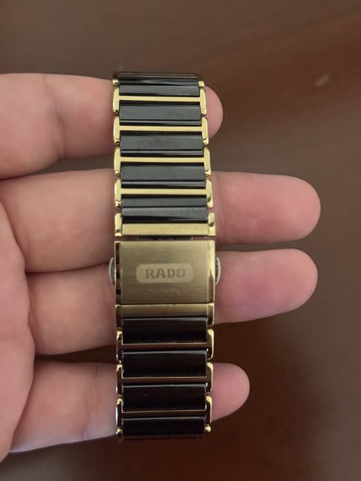 Продаю оригинальные часы Rado Integral
