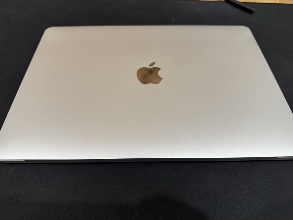 MacBook Pro 13 M2