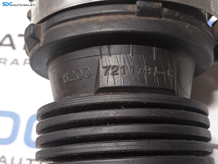 Conducta Furtun Tub Tubulatura Admisie Aer Turbo Turbina Turbosuflanta Renault Megane 3 1.5 DCI 2008 - 2015 Cod 8200721179 8200721179-C [M4418]