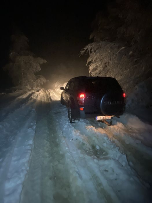 Suzuki Grand Vitara 2.0i automata, 4x4, blocant central, greu usor!!