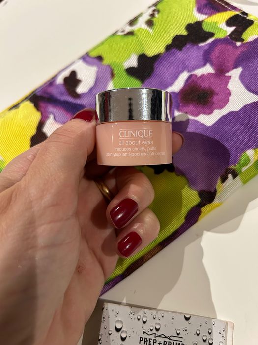 Set produse Clinique mini și pouch plus cadou primer Mac noi