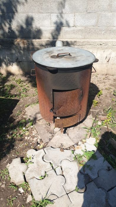 Чугунный казан 60л с печкой