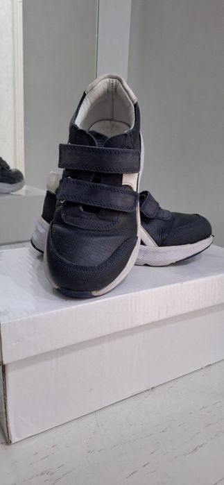 Детский кроссовки