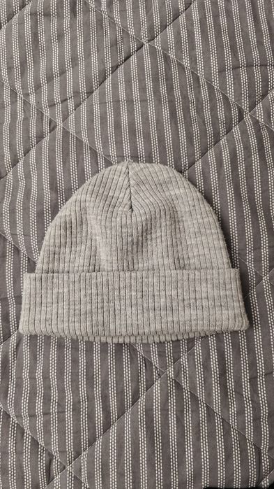 Продам шапку детскую на мальчика