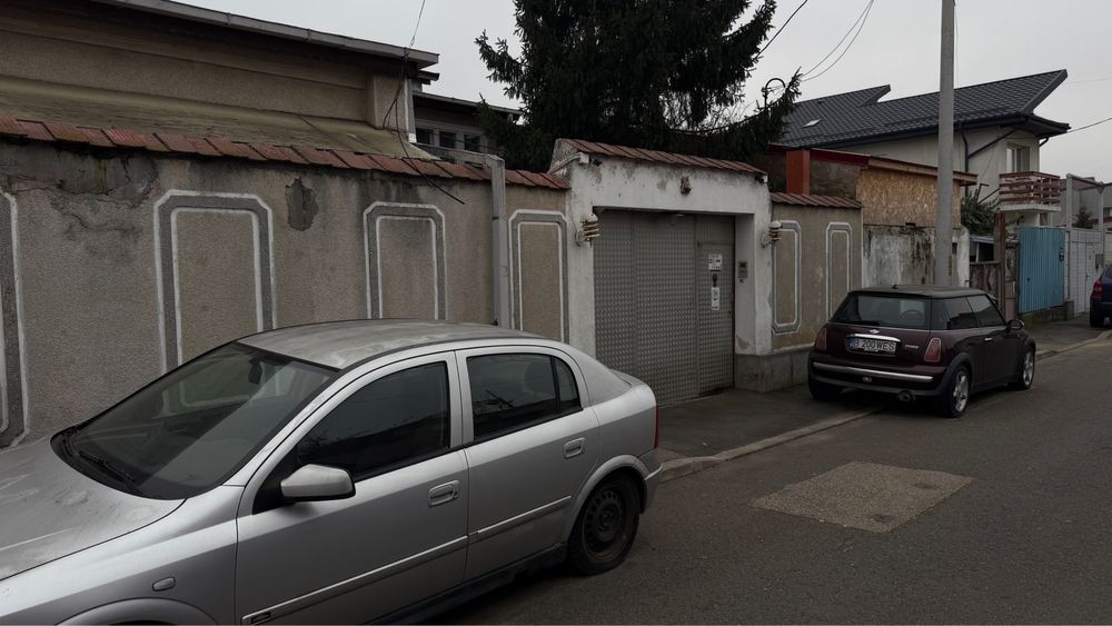 Vand urgent casa la curte zona Baicului Electronica