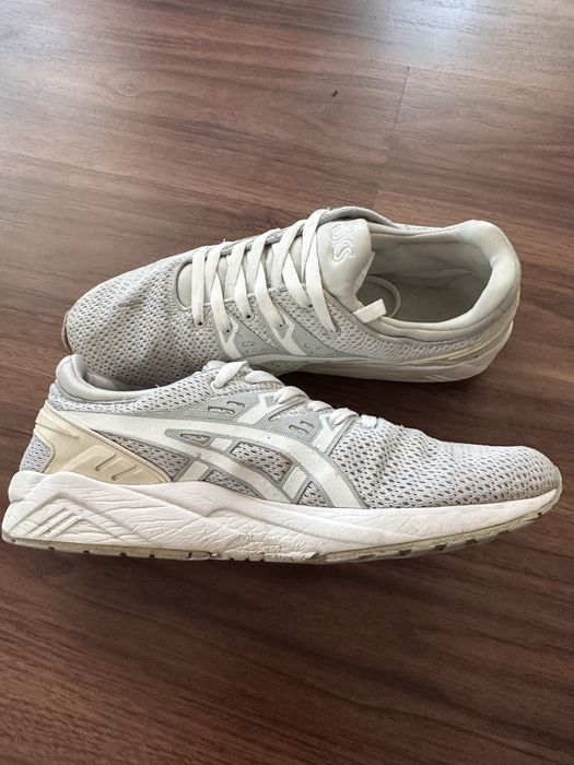 Маратонки Asics бели