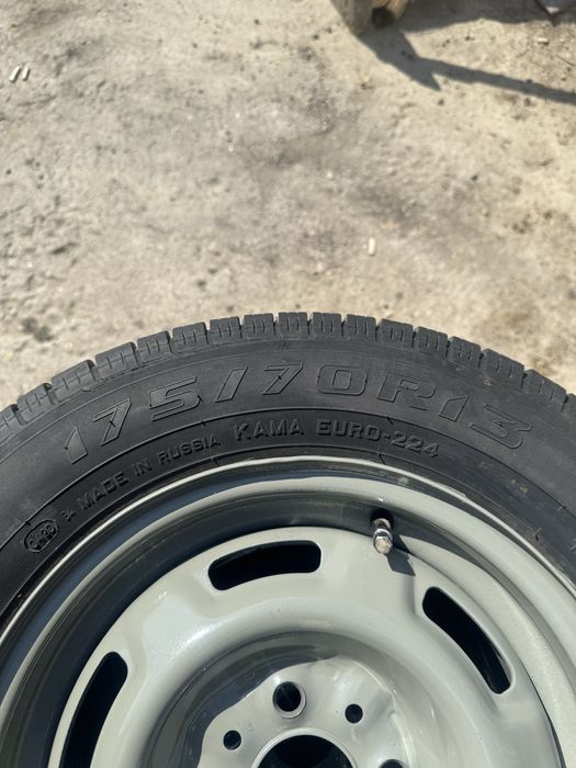 Продам диски с резиной на ваз R 13