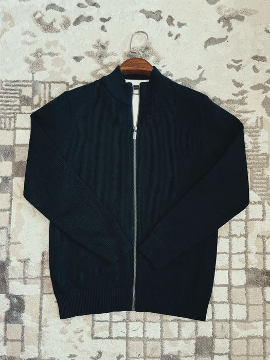 Продам мужские одежды новые