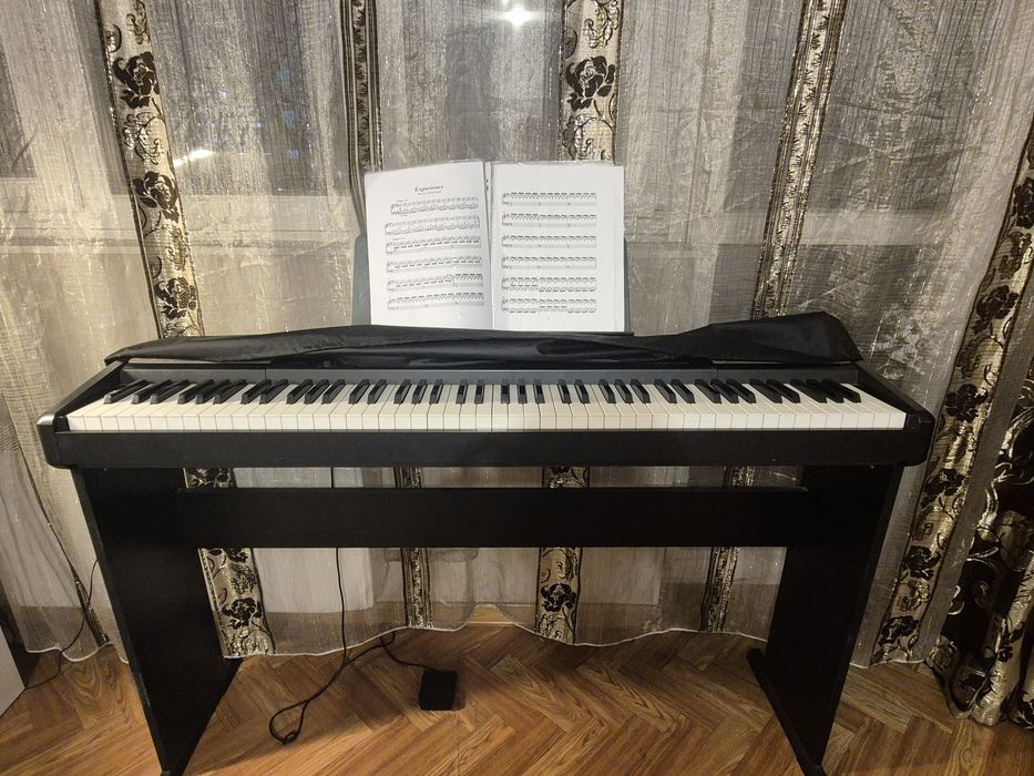 Цифровое пианино Casio