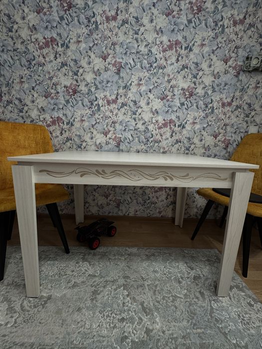 Продам новый стол