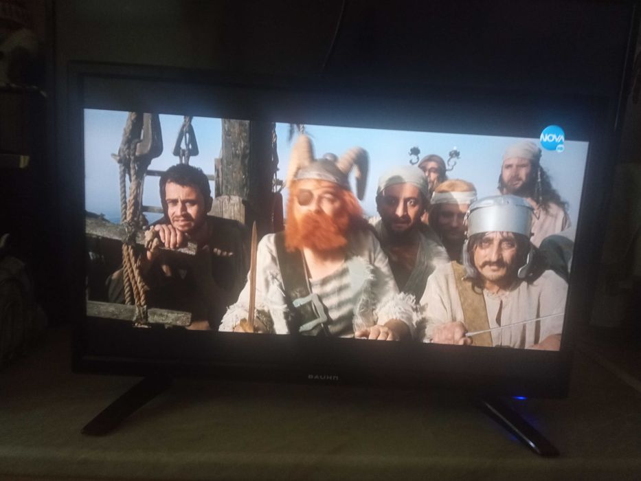 Телевизор BAUHN 21.5"