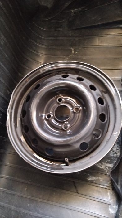 Diska 14r sal ishi bor yoki zapaska buladj yo tachka