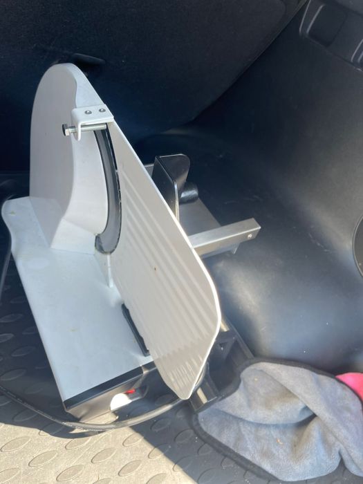 Продам слайсер-ломтерезку