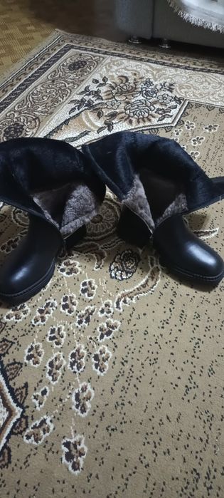 Продам сапоги женские