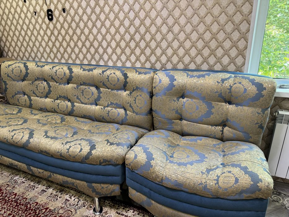 Синий диван и 2 кресла