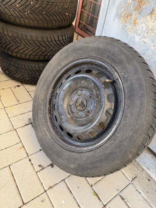 Зимни гуми с джанти 205/55R16