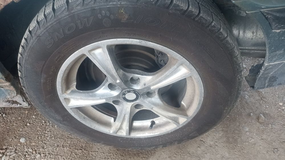 В продаже диски на БМВ