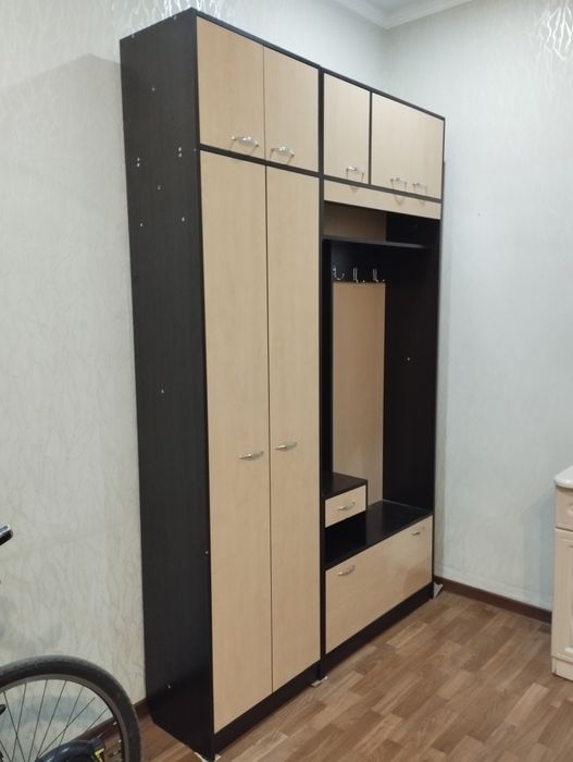 Прихожая удобная и вместительная