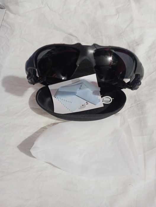 Ochelari cu Bluetooth