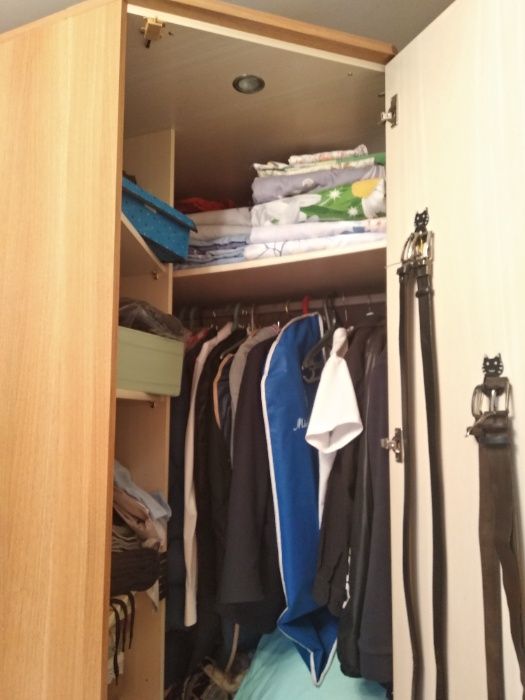 Продам Шкаф для одежды б/у