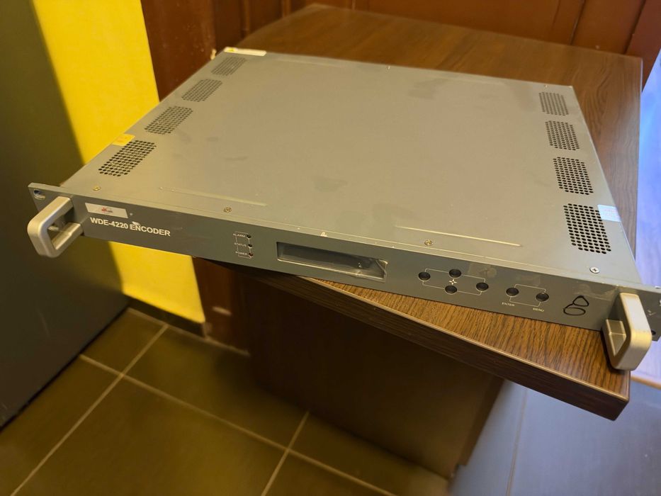 Професионален DVB MPEG-2 Енкодер WDE-4220 (ASI / IP / CVBS)