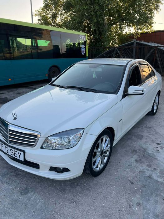 MERCEDES-BENZ C-Class 2010 — imagine 3