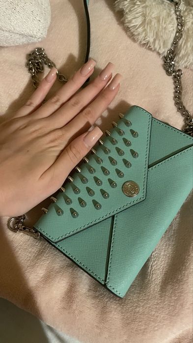 Малка чанта- Rebecca Minkoff