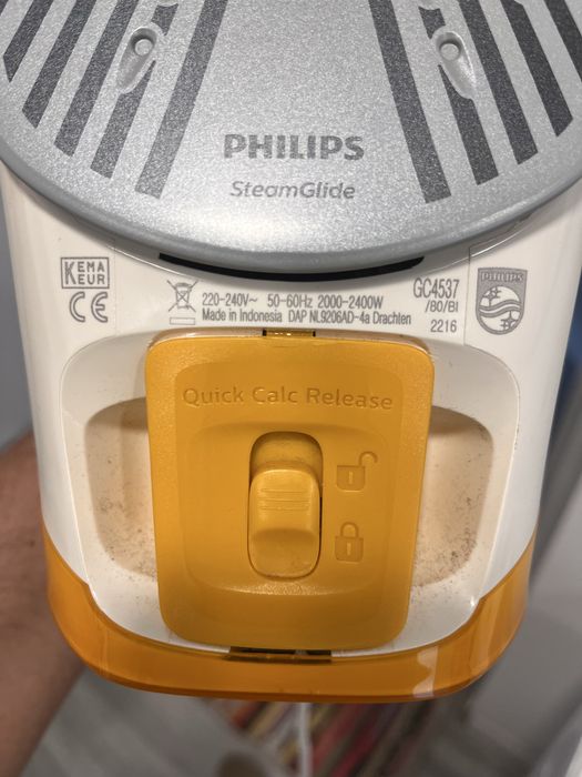 Fier de calcat Philips Azur 2400w